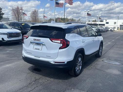 2022 GMC Terrain SLT