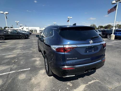 2023 Buick Enclave Essence FWD