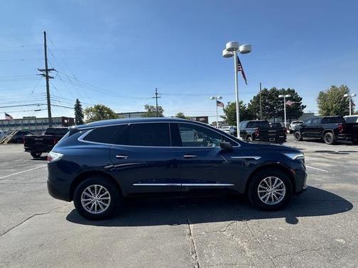 2023 Buick Enclave Essence FWD