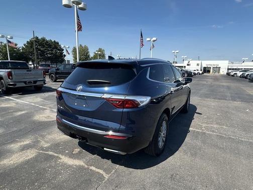2023 Buick Enclave Essence FWD