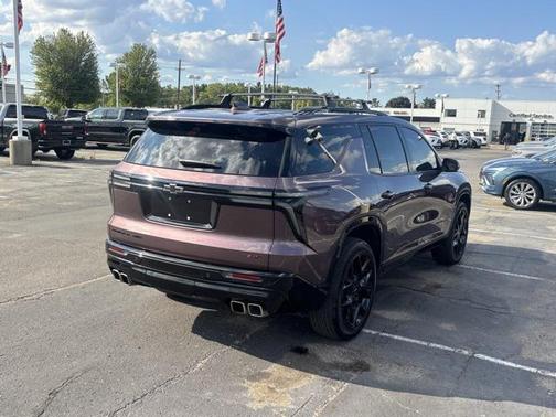 2025 Chevrolet Traverse RS
