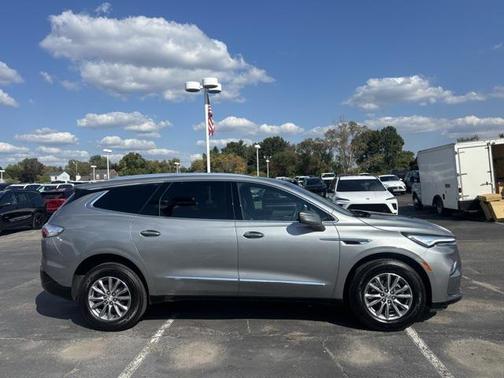 2024 Buick Enclave Essence AWD