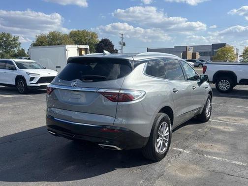 2024 Buick Enclave Essence AWD