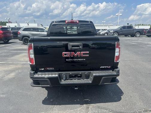 Onyx Black 2022 GMC Canyon AT4