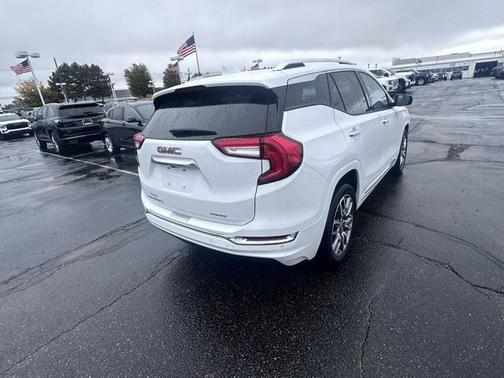 2023 GMC Terrain Denali