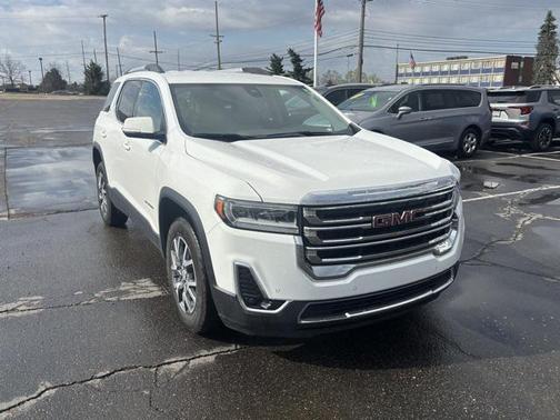 2023 GMC Acadia AWD SLT