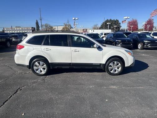 2011 Subaru Outback 3.6 R Limited