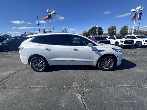 2023 Buick Enclave Avenir AWD