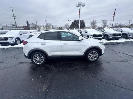 2023 Buick Encore GX Essence