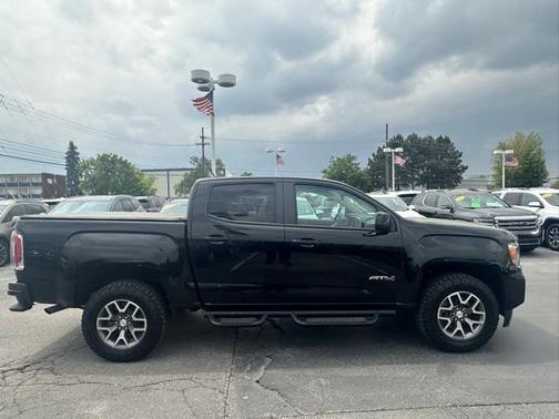 2022 GMC Canyon Base