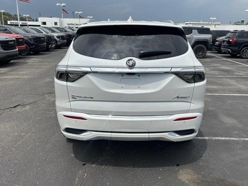 2022 Buick Enclave AWD Avenir