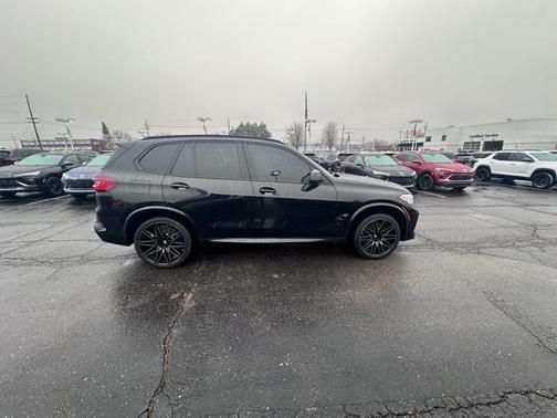 2021 BMW X5 M Base