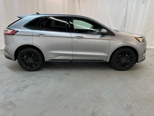 2022 Ford Edge ST-Line