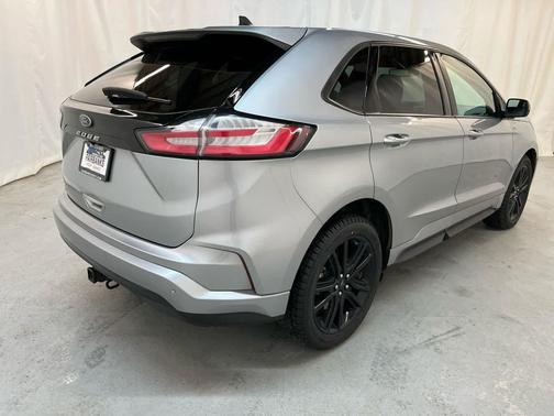 2022 Ford Edge ST-Line