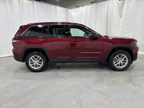 Velvet Red Pearlcoat 2025 Jeep Grand Cherokee Laredo X
