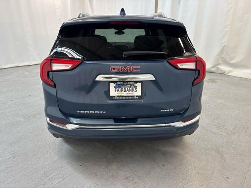 2024 GMC Terrain Denali