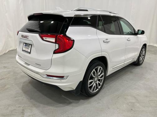 2024 GMC Terrain Denali