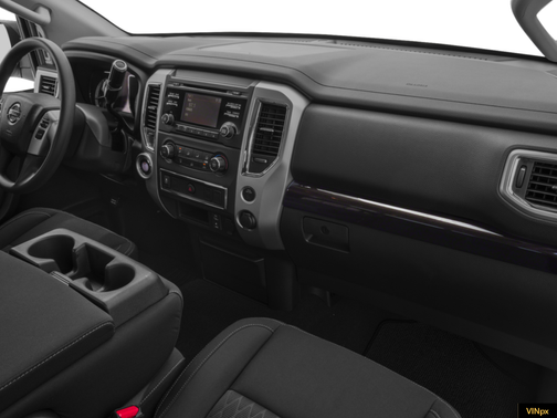 2017 Nissan Titan SV