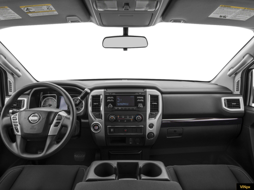 2017 Nissan Titan SV