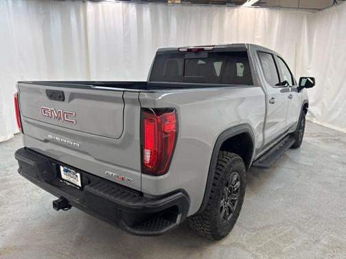 2025 GMC Sierra 1500 AT4X