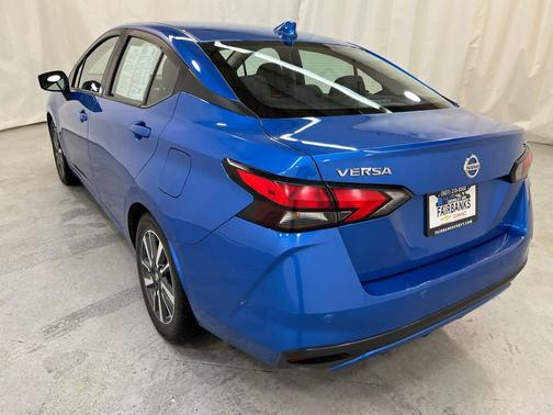 2021 Nissan Versa 1.6 SV