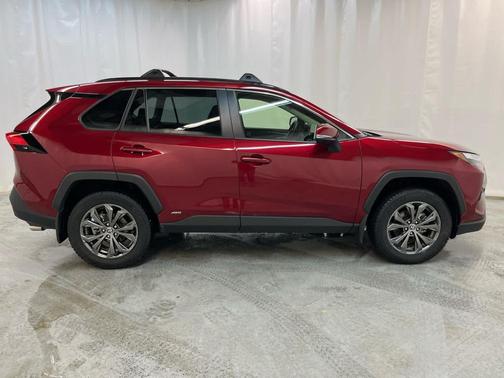 2024 Toyota RAV4 Hybrid XLE Premium