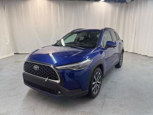 2024 Toyota Corolla Cross XLE