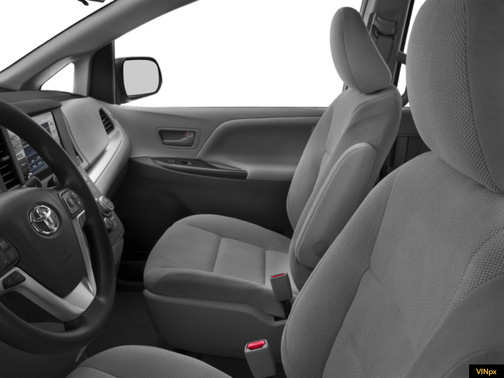 2018 Toyota Sienna SE