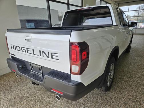 Platinum White Pearl 2026 Honda Ridgeline RTL