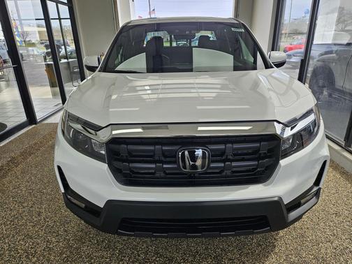 Platinum White Pearl 2026 Honda Ridgeline RTL
