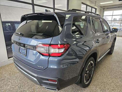 2026 Honda Pilot Touring 8-Passenger
