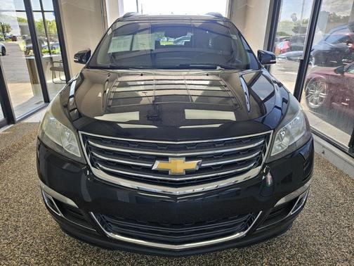 Black Granite Metallic 2014 Chevrolet Traverse 1LT