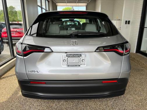 2025 Honda HR-V LX