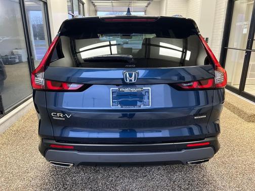 2024 Honda CR-V Hybrid Sport Touring AWD