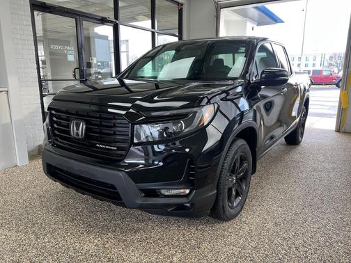 2023 Honda Ridgeline Black