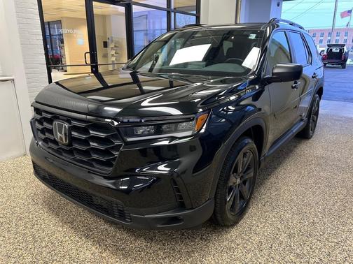 2023 Honda Pilot AWD Sport