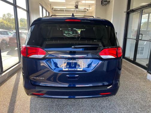 2020 Chrysler Voyager LXI