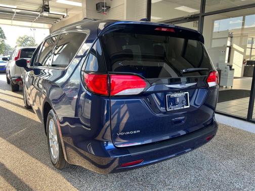 2020 Chrysler Voyager LXI