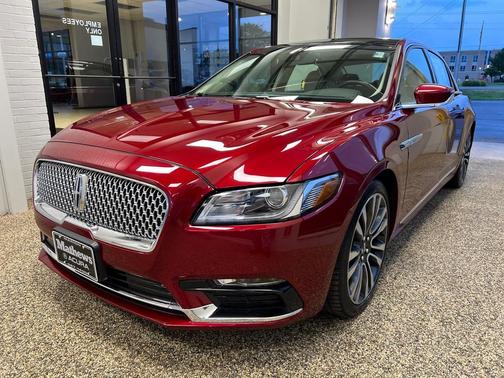 2019 Lincoln Continental Select
