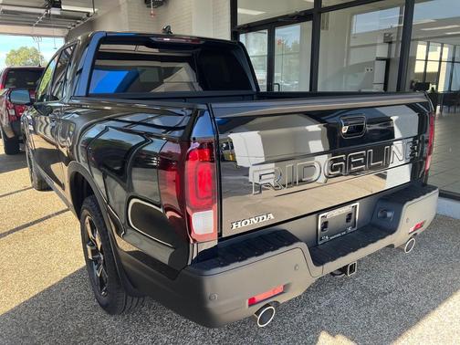 2025 Honda Ridgeline Black