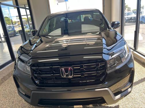 2025 Honda Ridgeline Black