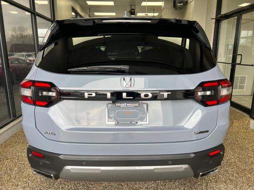 2026 Honda Pilot Touring 8-Passenger
