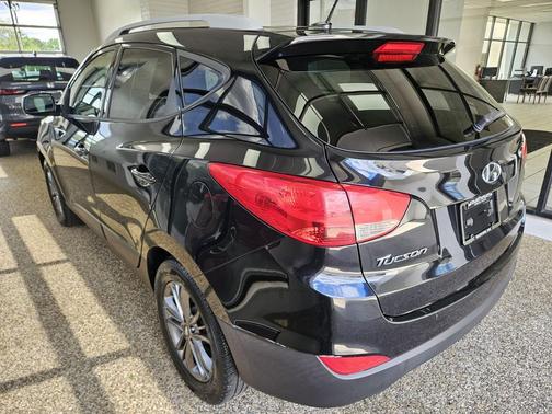 Ash Black Mica 2015 Hyundai TUCSON SE