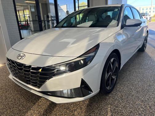 2021 Hyundai ELANTRA Limited
