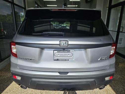 Lunar Silver Metallic 2019 Honda Passport Sport