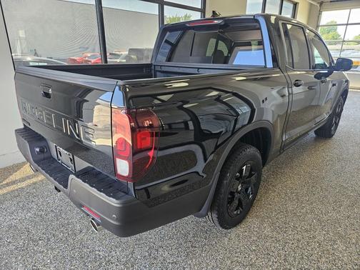 Crystal Black Pearl 2026 Honda Ridgeline Black