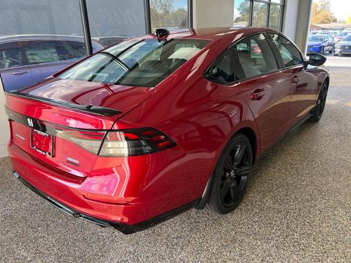 2025 Honda Accord Hybrid Base