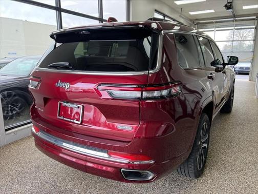 2022 Jeep Grand Cherokee L Overland