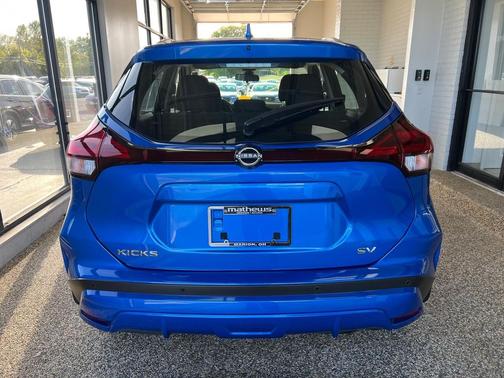 2023 Nissan Kicks SV