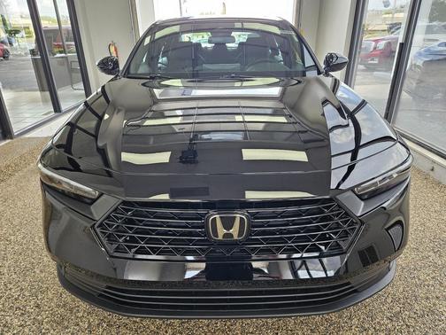 Crystal Black Pearl 2026 Honda Accord Hybrid Sport